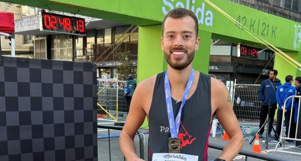 Atleta lourenciano comemora resultado na Maratona de Montevidéu