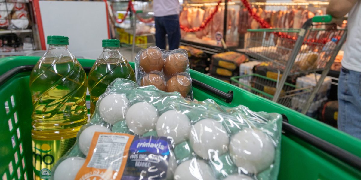 Renda média real do brasileiro cresce 2,9% e chega a R$ 3.057