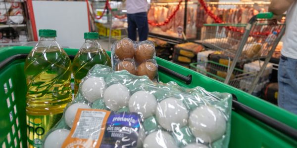 Renda média real do brasileiro cresce 2,9% e chega a R$ 3.057