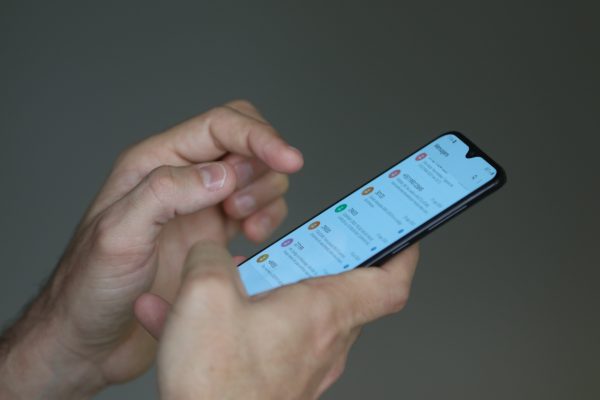 Pelotas ocupa a 39ª posição em linhas de telefonia móvel no país