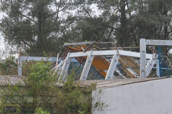 Região tem mais de cem destelhamentos desde 2023 e reforça atenção em obras