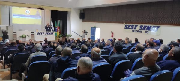 Maio Amarelo do Sest Senat alerta sobre os riscos no trânsito