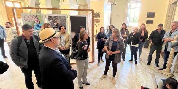 Escolas especiais de Pelotas protestam por repasses
