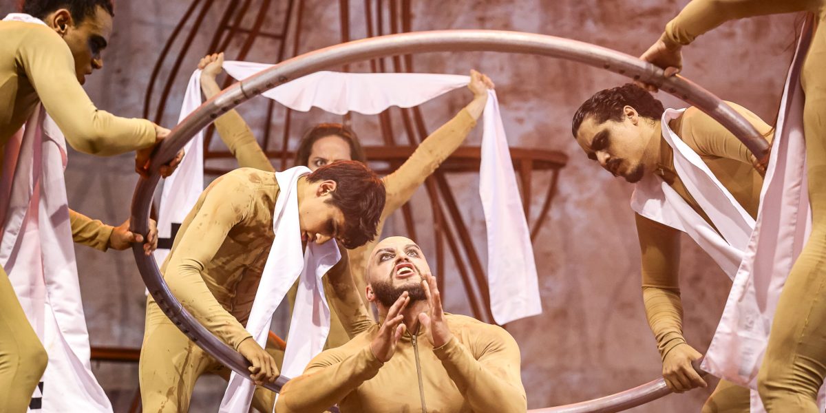 Grupo Tholl encanta público em Brasília com Lendas do Sul