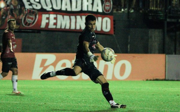 “A gente precisa pontuar fora”