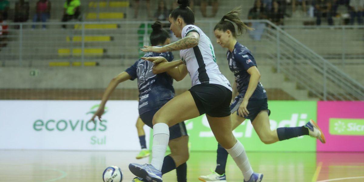 Malgi inicia maratona por três competições