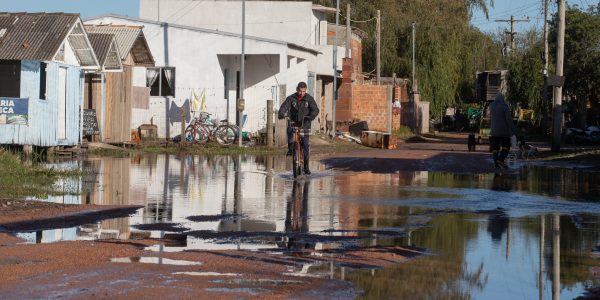 Oscilação no nível da Lagoa dos Patos mobiliza prefeituras
