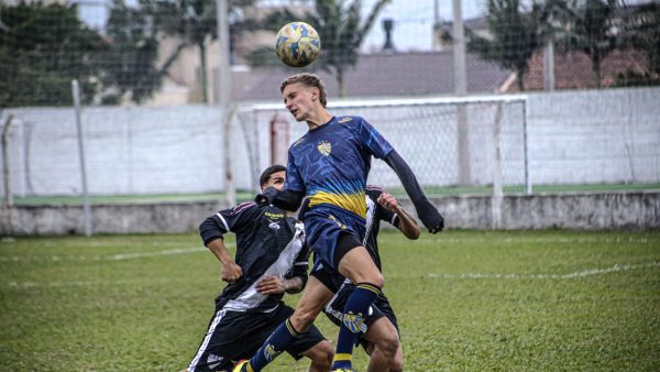 Sub-20 do Pelotas faz teste contra equipe uruguaia