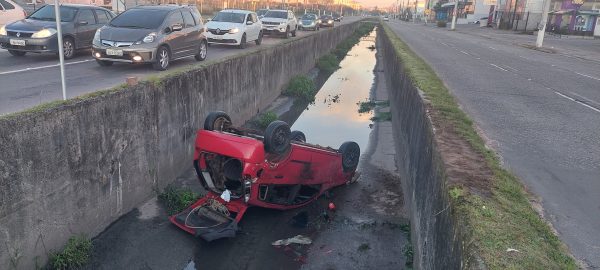 Nova queda de veículo em canal acende alerta