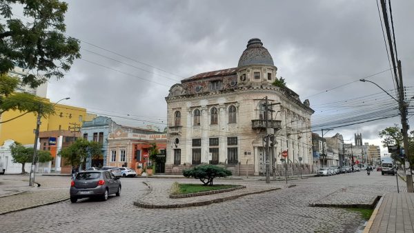 Quarta-feira de céu nublado e temperatura em elevação na Zona Sul