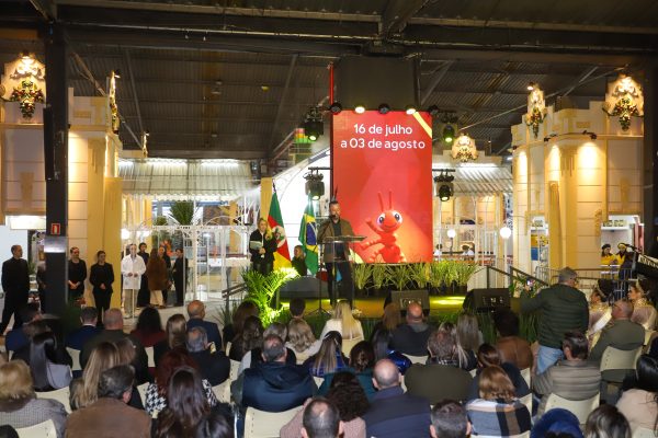 31ª Fenadoce é oficialmente aberta com ênfase no papel do evento para o desenvolvimento da região
