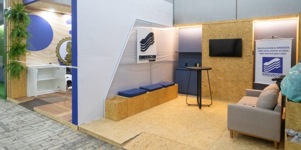 Estande do Sinduscon na Fenadoce apresenta inovações à construção civil
