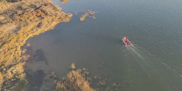 Bombeiros encontram corpo de terceira vítima de naufrágio na Lagoa dos Patos