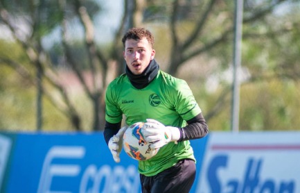 Pelotas contrata segundo goleiro para o grupo principal