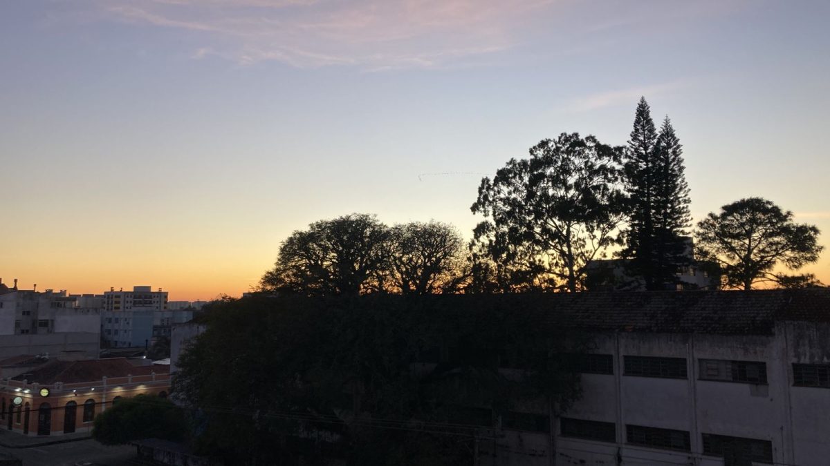 Terça-feira será de céu claro e grande amplitude térmica na região Sul