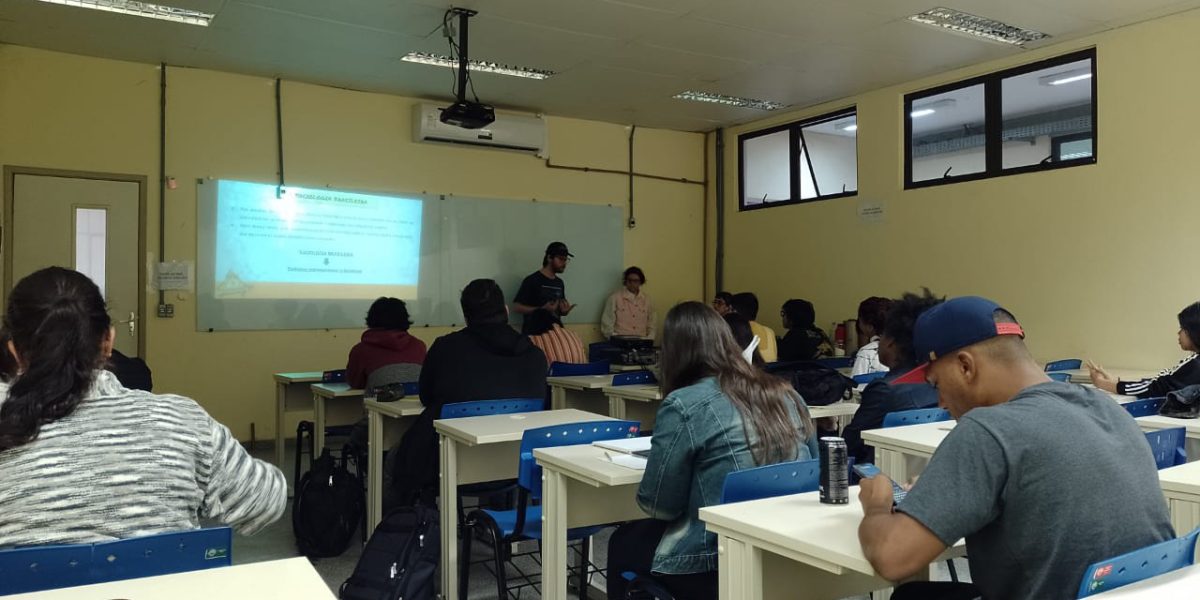 Desafio Pré-Universitário suspende aulas e estudantes ficam sem auxílio