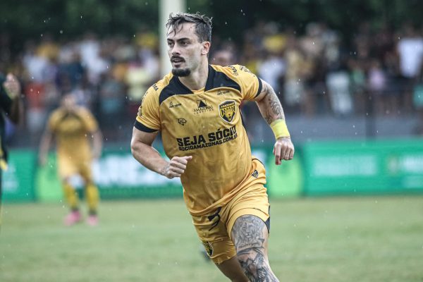 Gustavo Ermel é o novo reforço do Lobo
