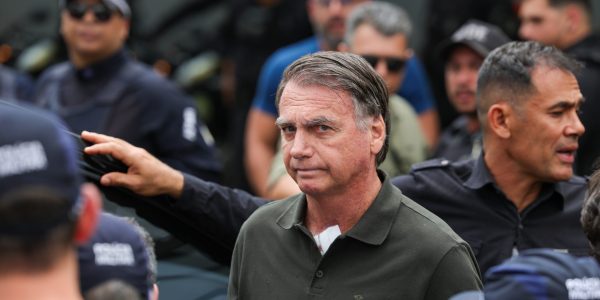 Bolsonaro é condenado a pagar R$ 1 milhão por ofensa racial a homem negro