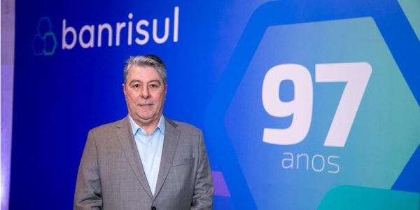 Banrisul completa 97 anos consolidando sua trajetória de tradição e inovação