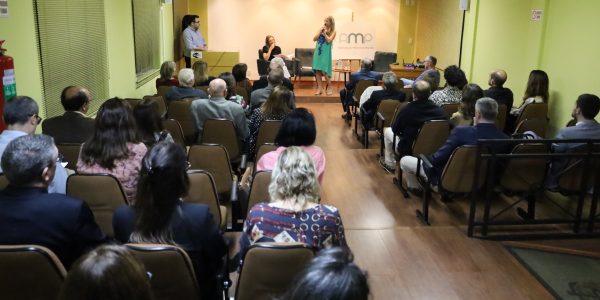 Associação médica promove palestras sobre ginecologia na menopausa