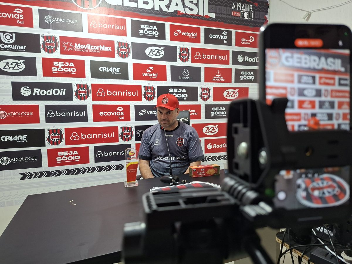 Cris vê Brasil como um dos favoritos na Copinha e prevê jogo de paciência na estreia