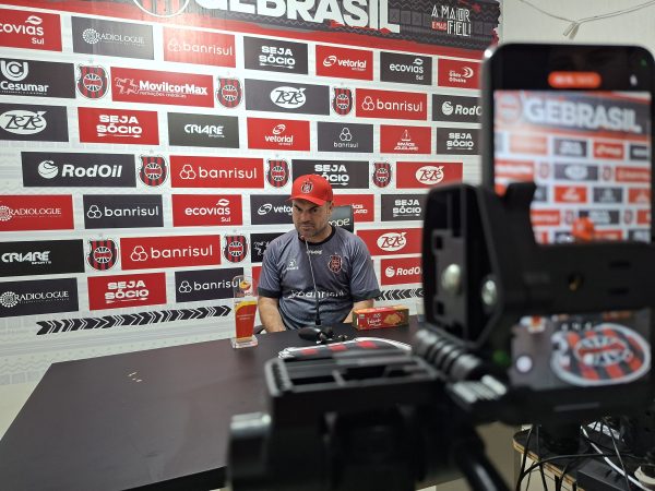 Cris vê Brasil como um dos favoritos na Copinha e prevê jogo de paciência na estreia