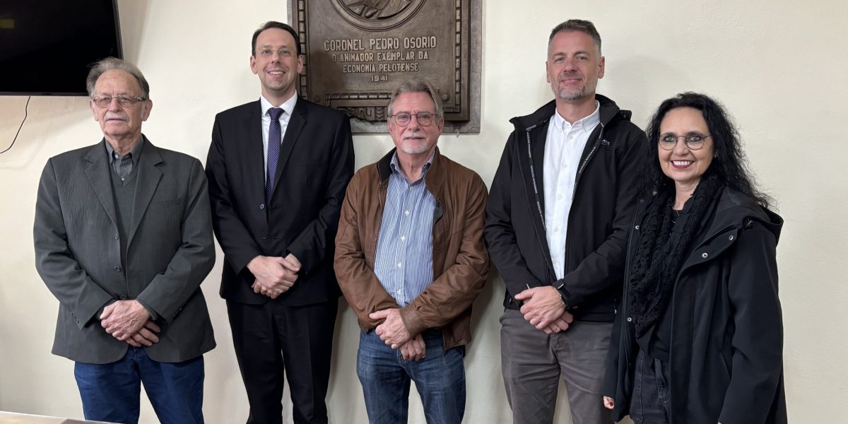 Jantar festivo homenageia empresas e empreendedores de Pelotas
