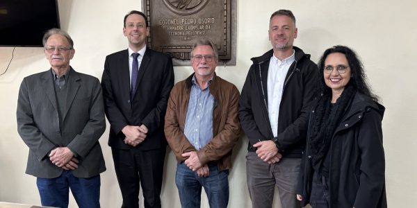 Jantar festivo homenageia empresas e empreendedores de Pelotas