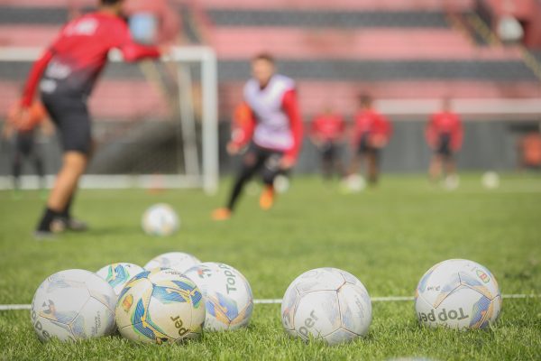 Com calendário nacional em disputa, Copinha começa nesta quarta