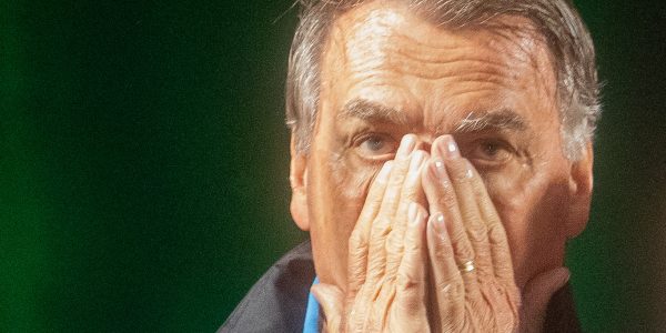 STF condena Bolsonaro a 27 anos e três meses de prisão
