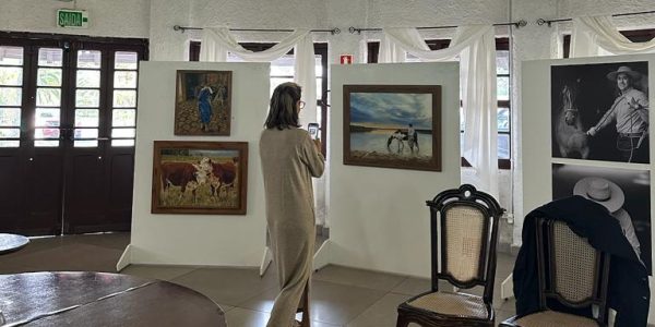 Evento Arte na Rural celebra décima edição na 99ª Expofeira de Pelotas