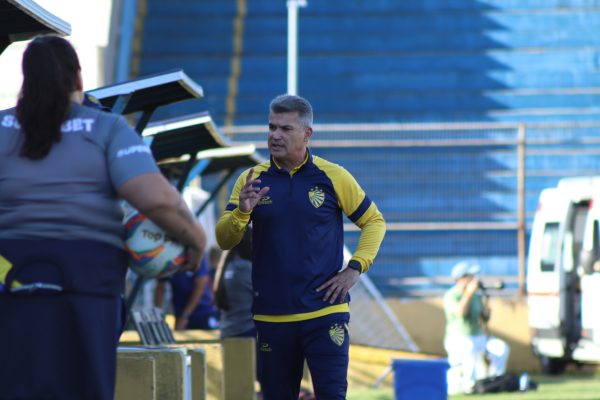 Telles exalta resultado e aponta: “Nem sempre você vai fazer uma grande partida”
