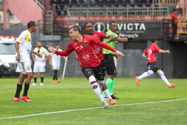 Brasil atropela o São Gabriel por 9 a 0 e assume a vice-liderança