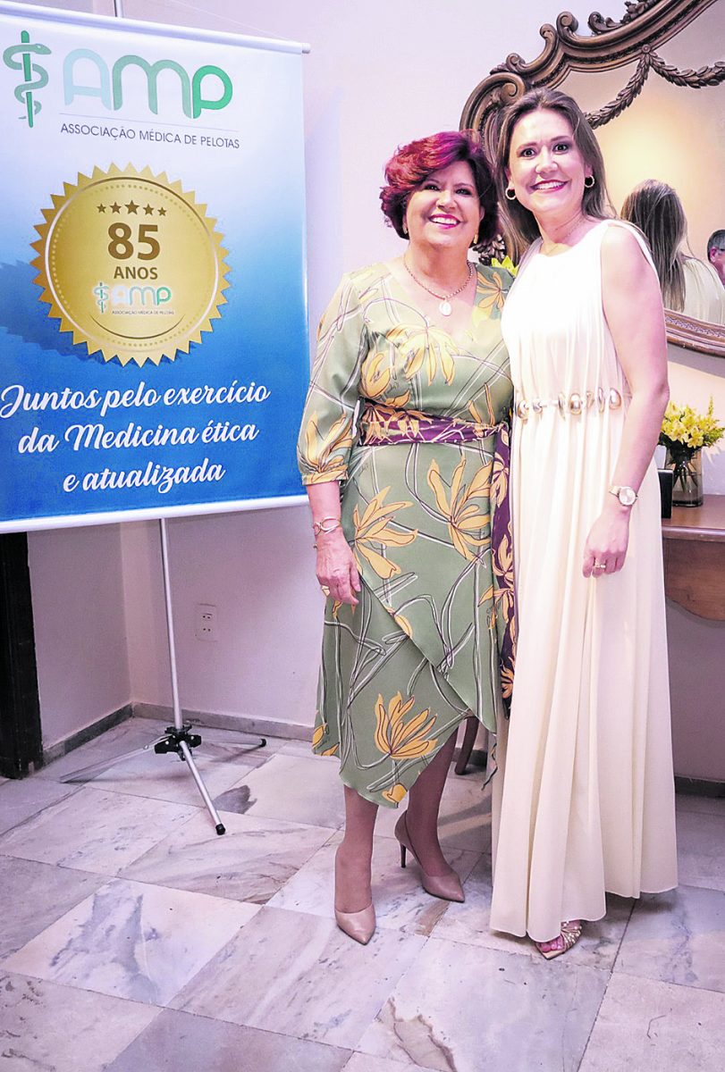 Dra. Rosana van der Laan e Dra. Daiane de Azevedo Fuhrmann - Dia do Médico