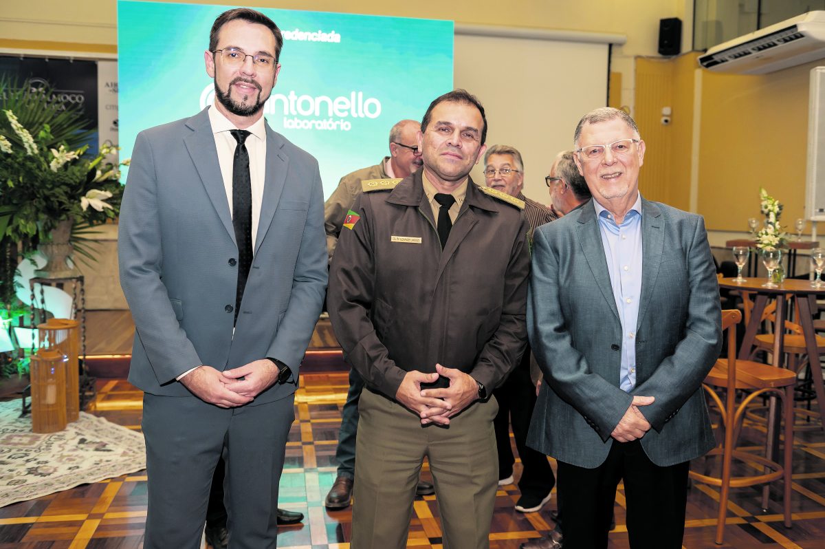 Comandante do CRPO Sul - CEL PM Alexander Pereira Cardozo, Pedro Henrique Atz e Luiz Onofre Meira - Sáude PAS