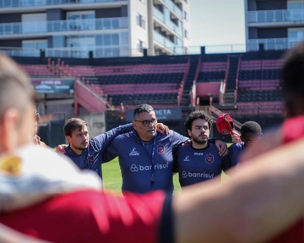 Gilson Maciel diz que equipe foi “letal” em estreia com vitória