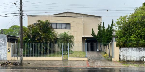 Funerária que fez descarte irregular de sangue humano é multada em R$ 20 mil