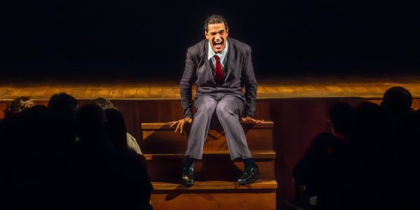 Mateus Solano encena em Pelotas seu primeiro monólogo