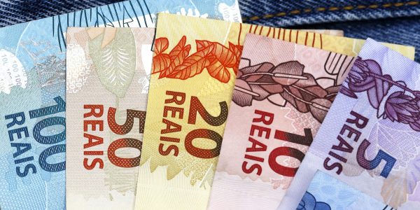 Governo do RS paga 90% do 13º salário dos servidores