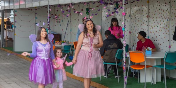 As crianças também têm encontro com os escritores na Feira do Livro