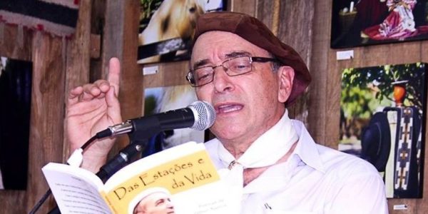 Odilon Ramos traz poesia e música à Feira do Livro