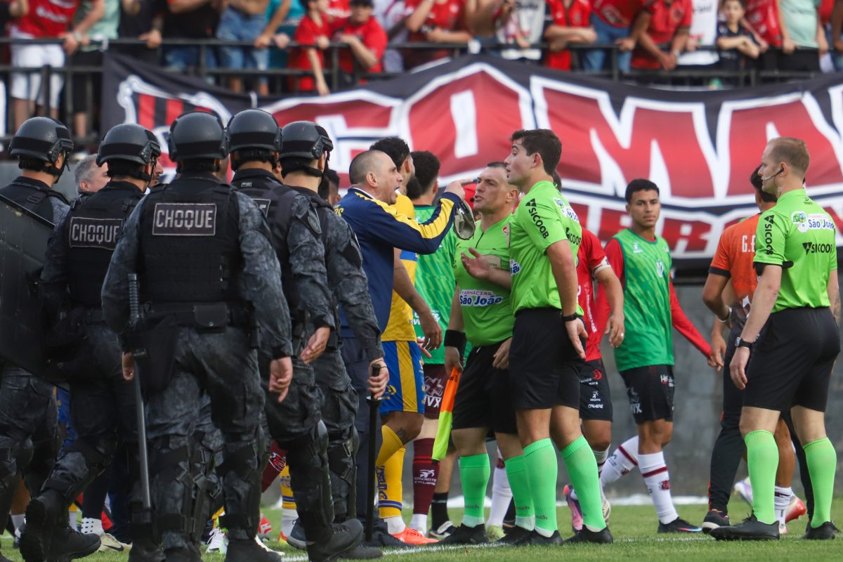 Rodrigo Brito reclama da arbitragem do Bra-Pel e cobra Federação por escolha