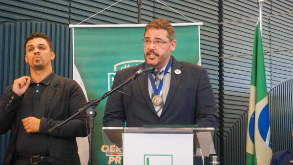 Remar para o Futuro é homenageado com a Medalha Rei Pelé