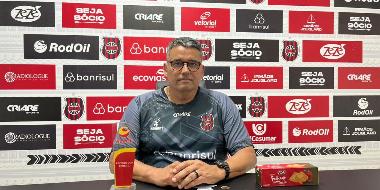 Incomodado pelos recentes gols sofridos, Gilson Maciel intensifica trabalho de bola aérea na defesa