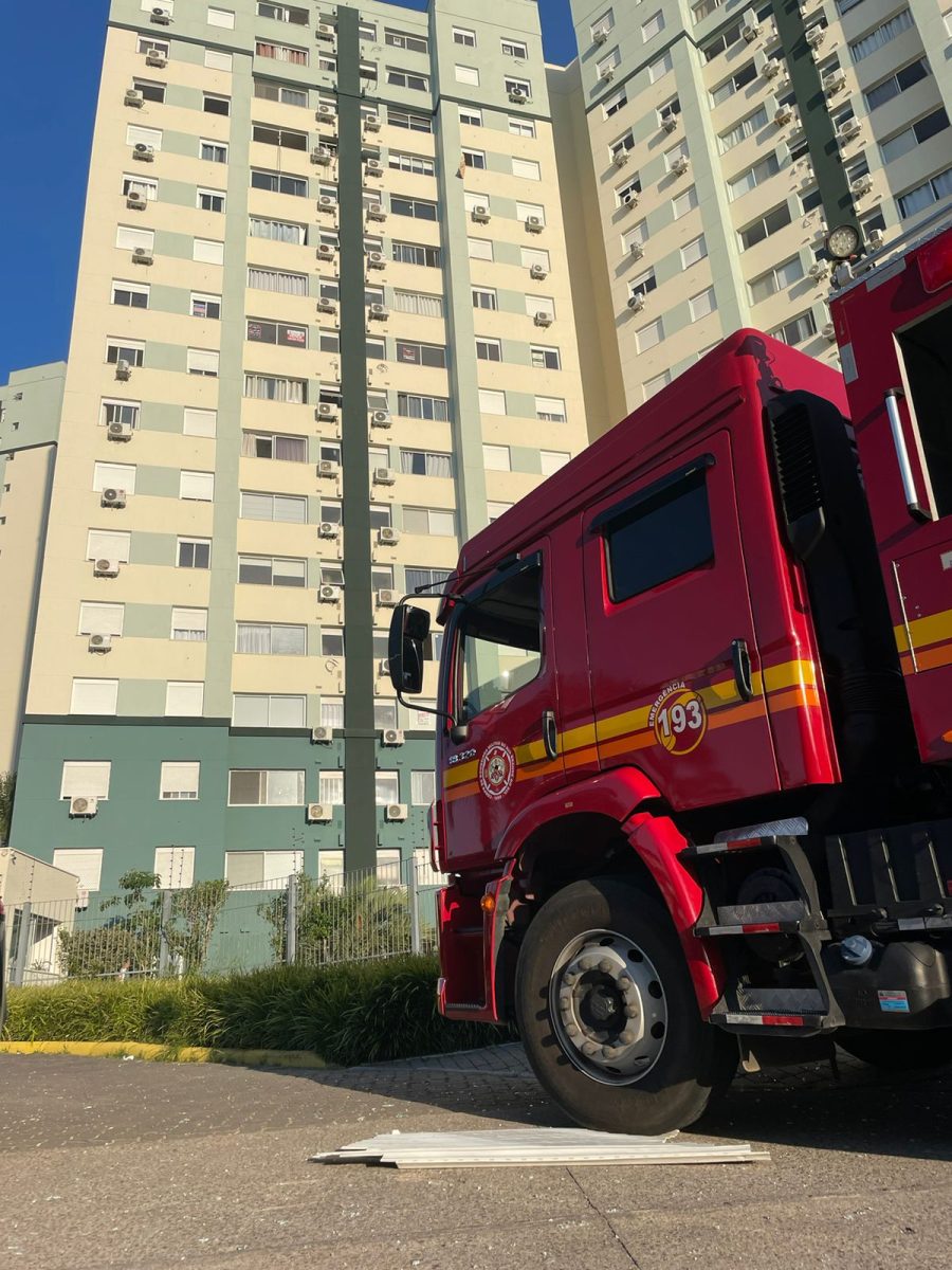 Explosão em apartamento deixa morador gravemente ferido em Pelotas
